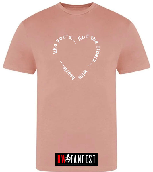 “Find the others” T-shirt in Cafe Latte
